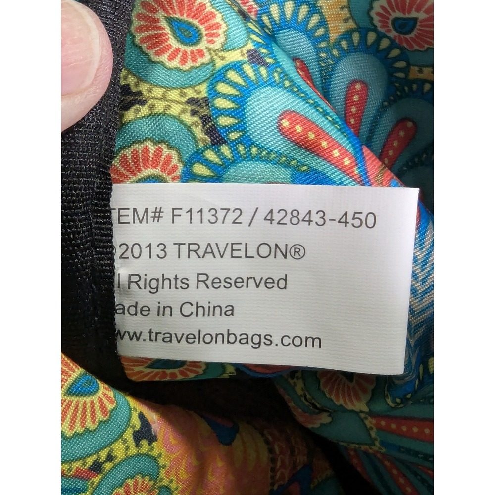 Travelon Green Nylon Crossbody Bag RFID Peacock Paisley Lining F11372 42843-450 - Picture 2 of 8